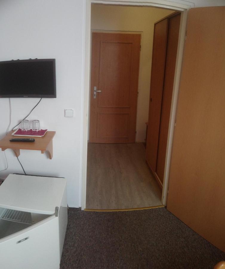 Penzion Mestansky Dum Svoboda nad Úpou Exterior foto